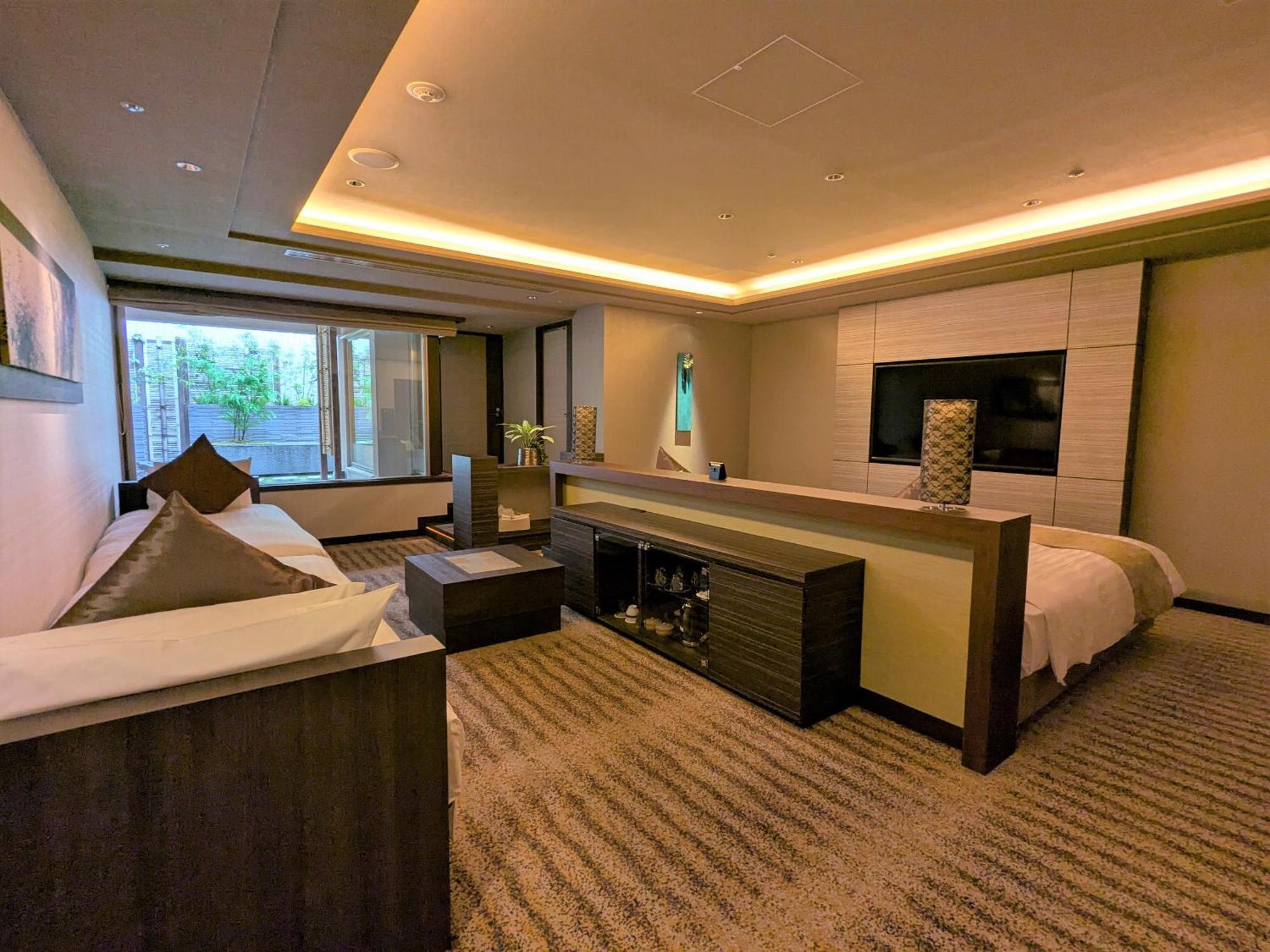 Hotel Keihan Grande 4*